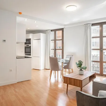Plaza Nueva Homes Apartment *