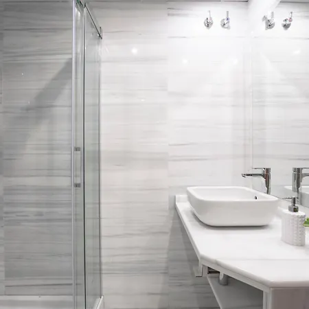 Apartment Plaza Nueva Homes *